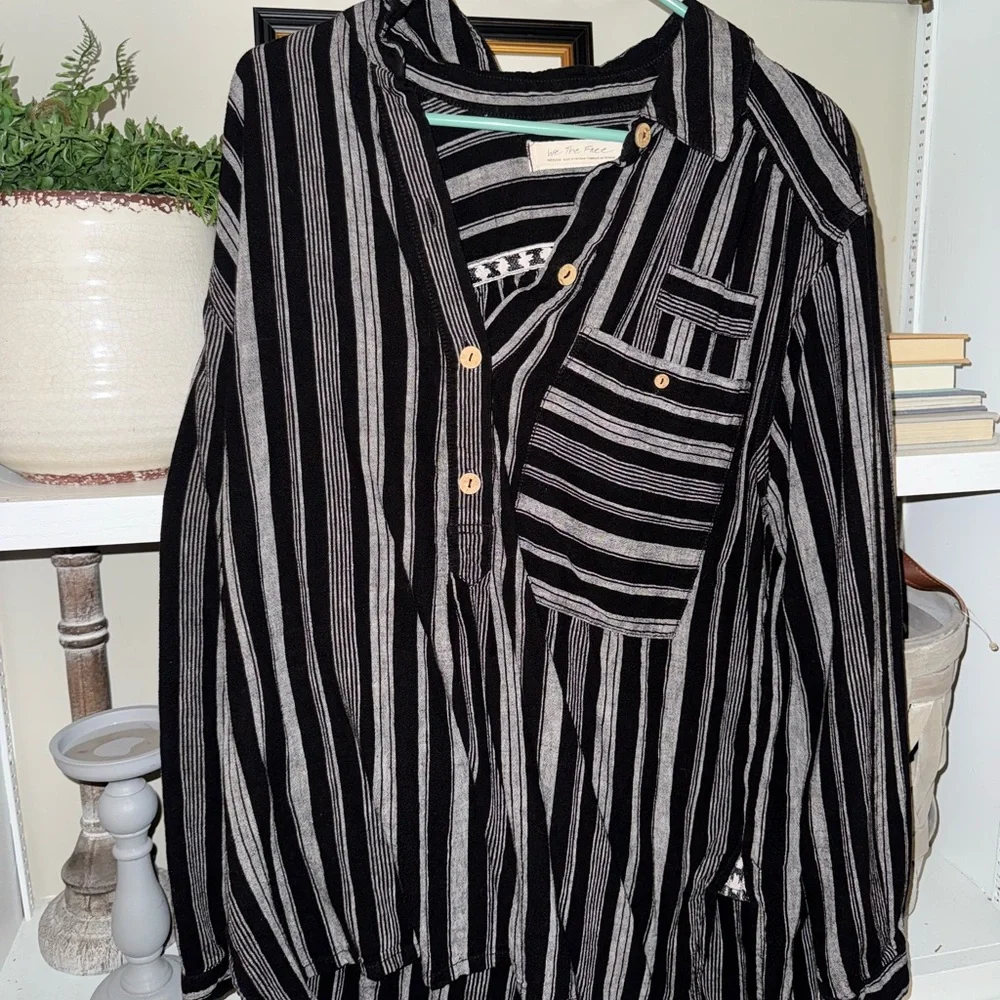 We The Free Tunic - Picture 1 of 3
